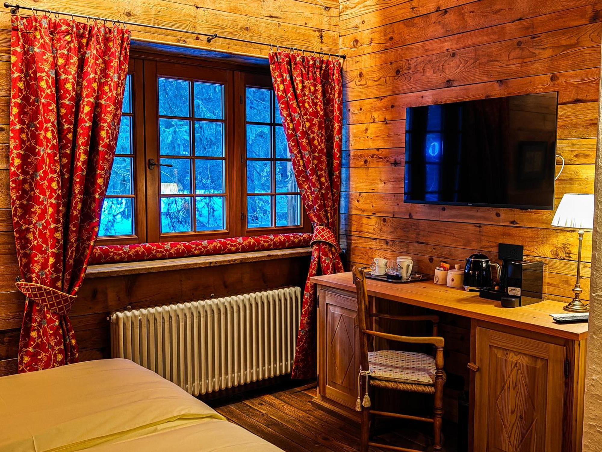 Hotel Breithorn Champoluc Exteriér fotografie
