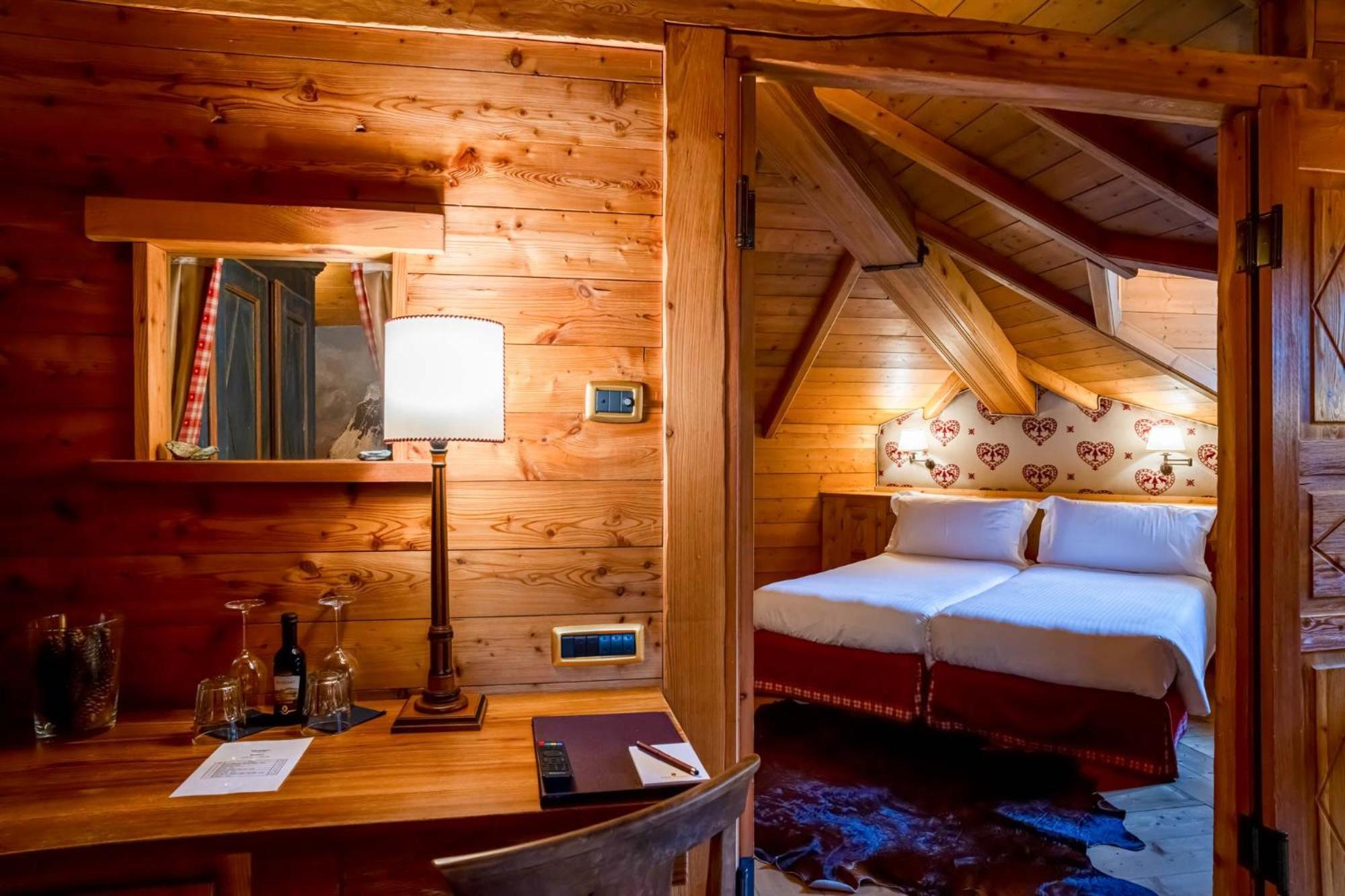 Hotel Breithorn Champoluc Exteriér fotografie