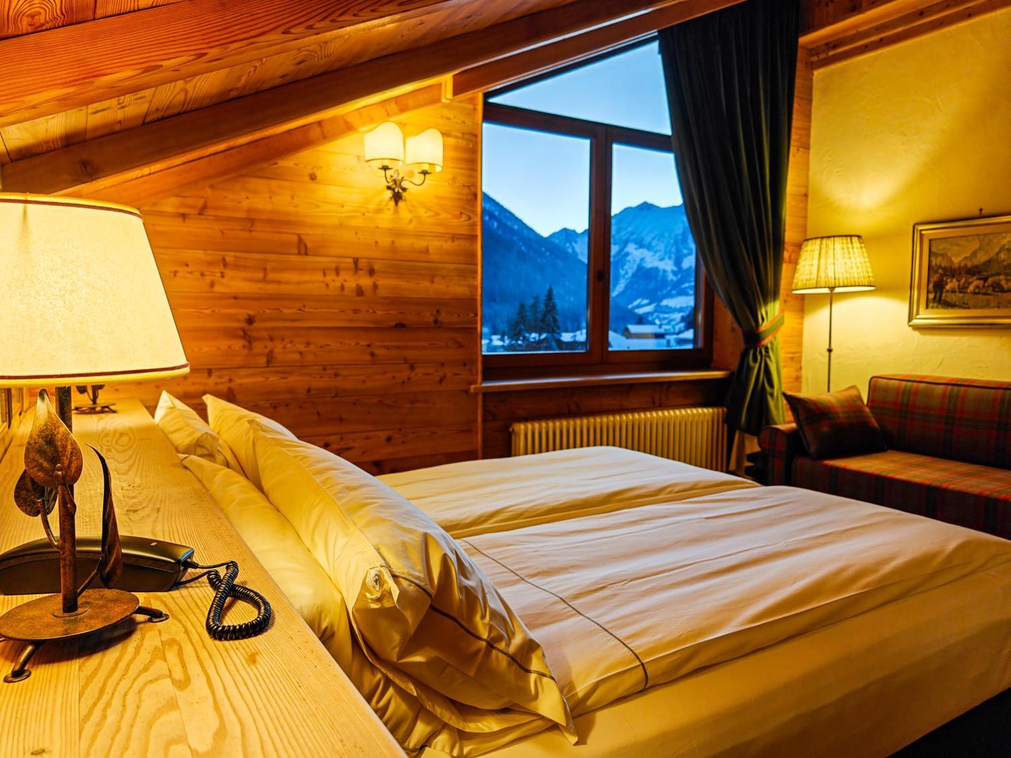 Hotel Breithorn Champoluc Exteriér fotografie