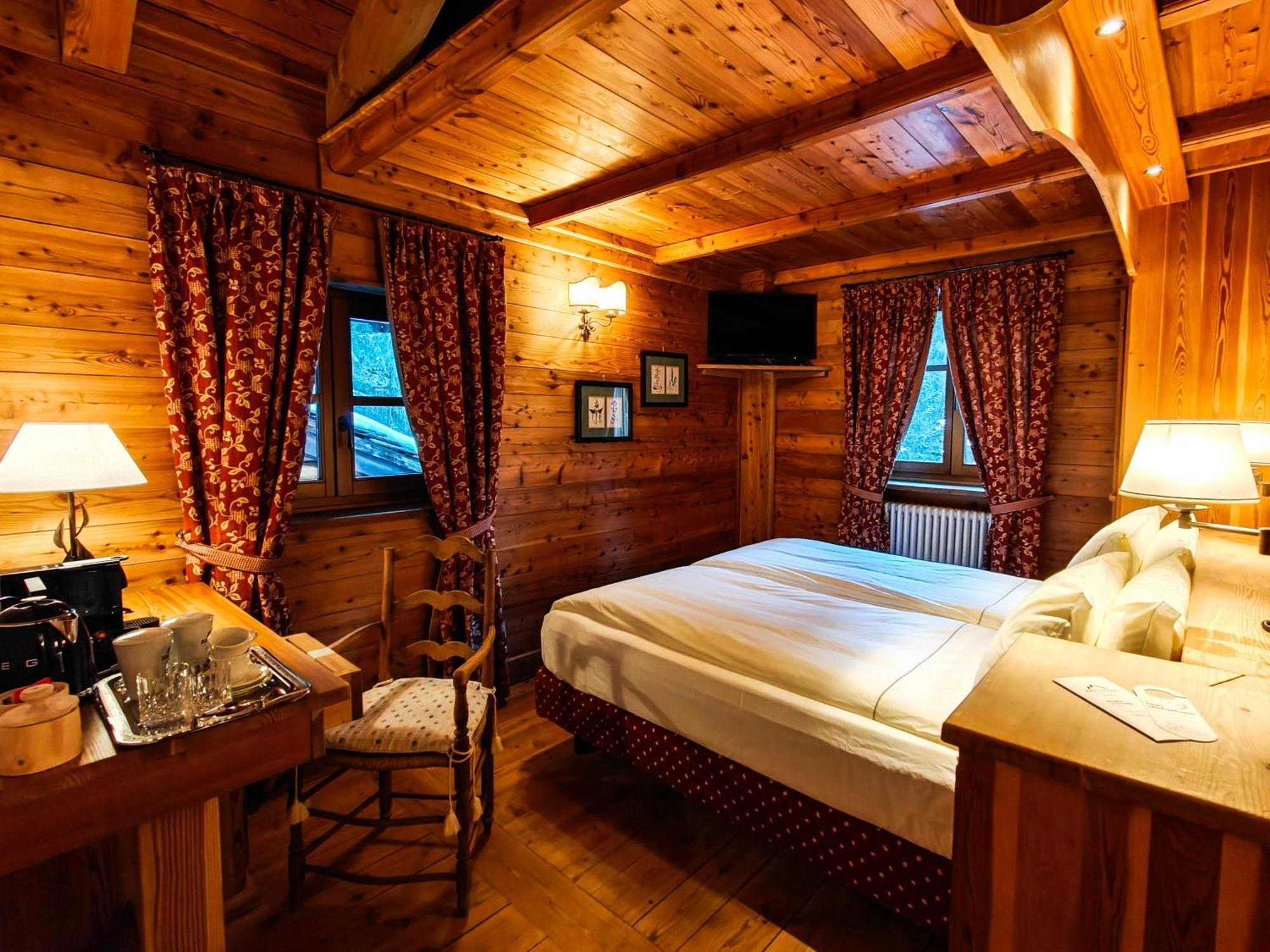 Hotel Breithorn Champoluc Exteriér fotografie